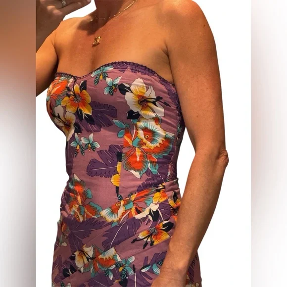 Chasing Unicorn Strapless hi-low dress - Picture 12 of 12